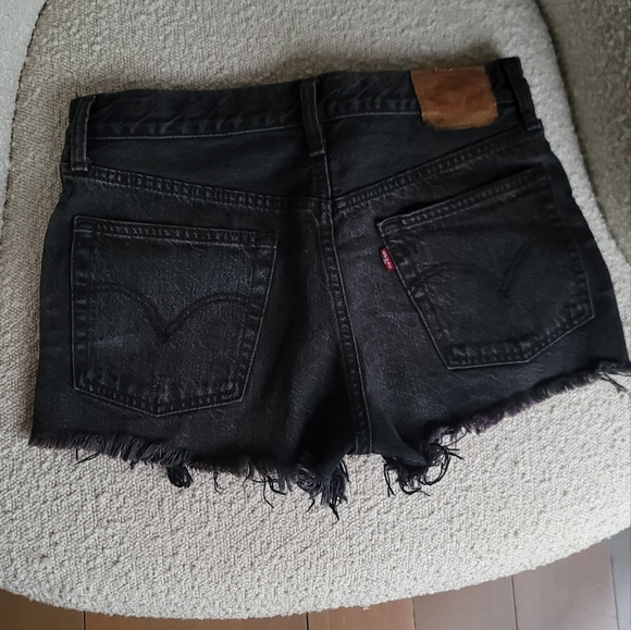 Levi's Denim Shorts - Picture 3 of 3